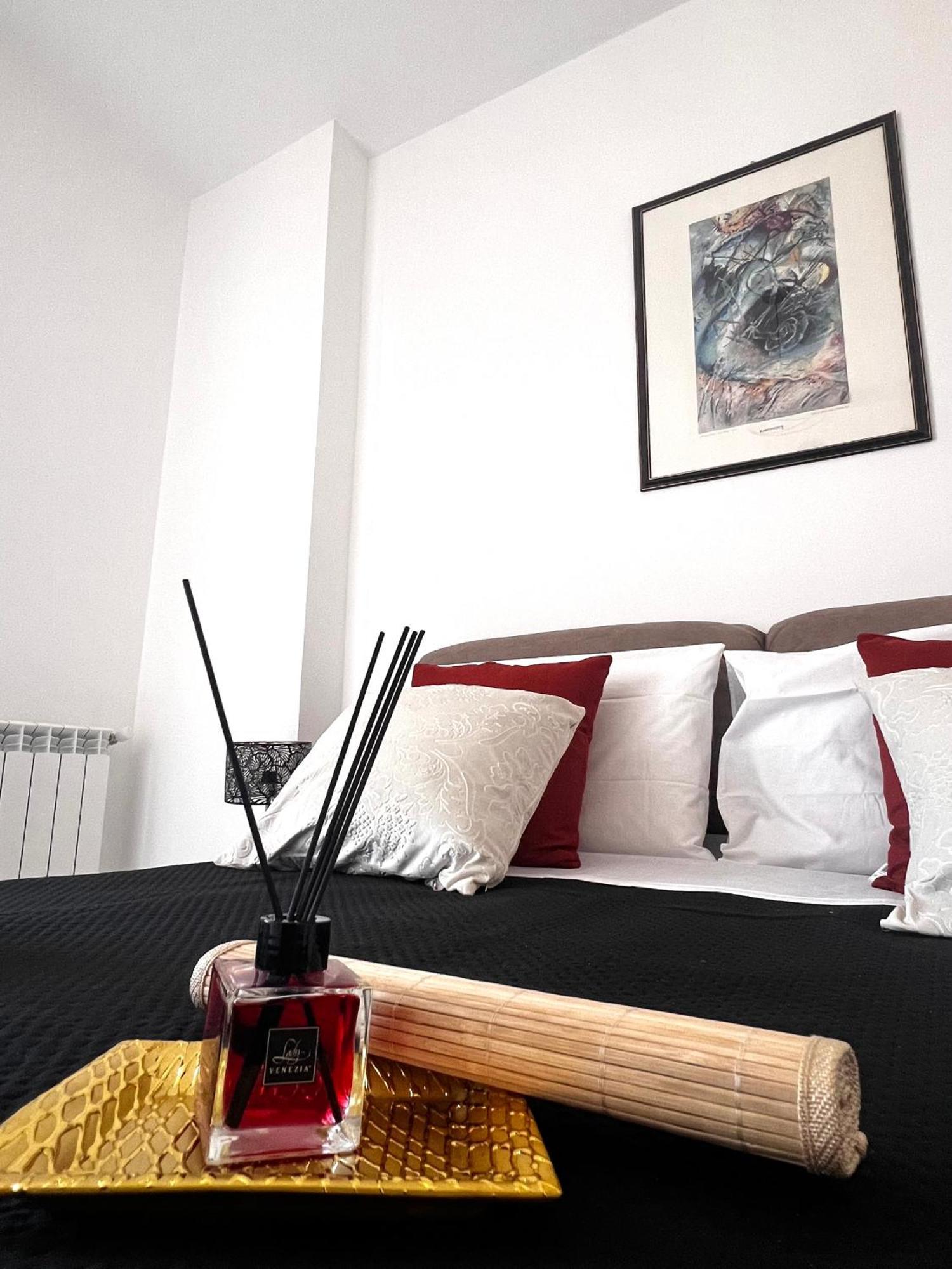 Roma Airport Sky Apartments Fiumicino Exteriör bild